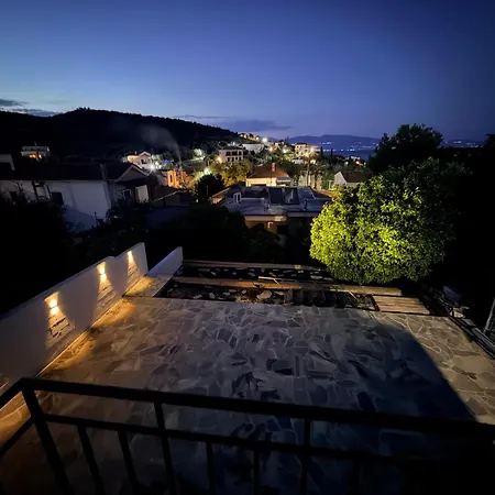 Mitzelitsa - Stunning Sea View Retreat - - Balcony - 2-4 Guests *