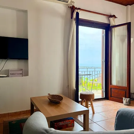 Mitzelitsa - Stunning Sea View Retreat - - Balcony - 2-4 Guests *